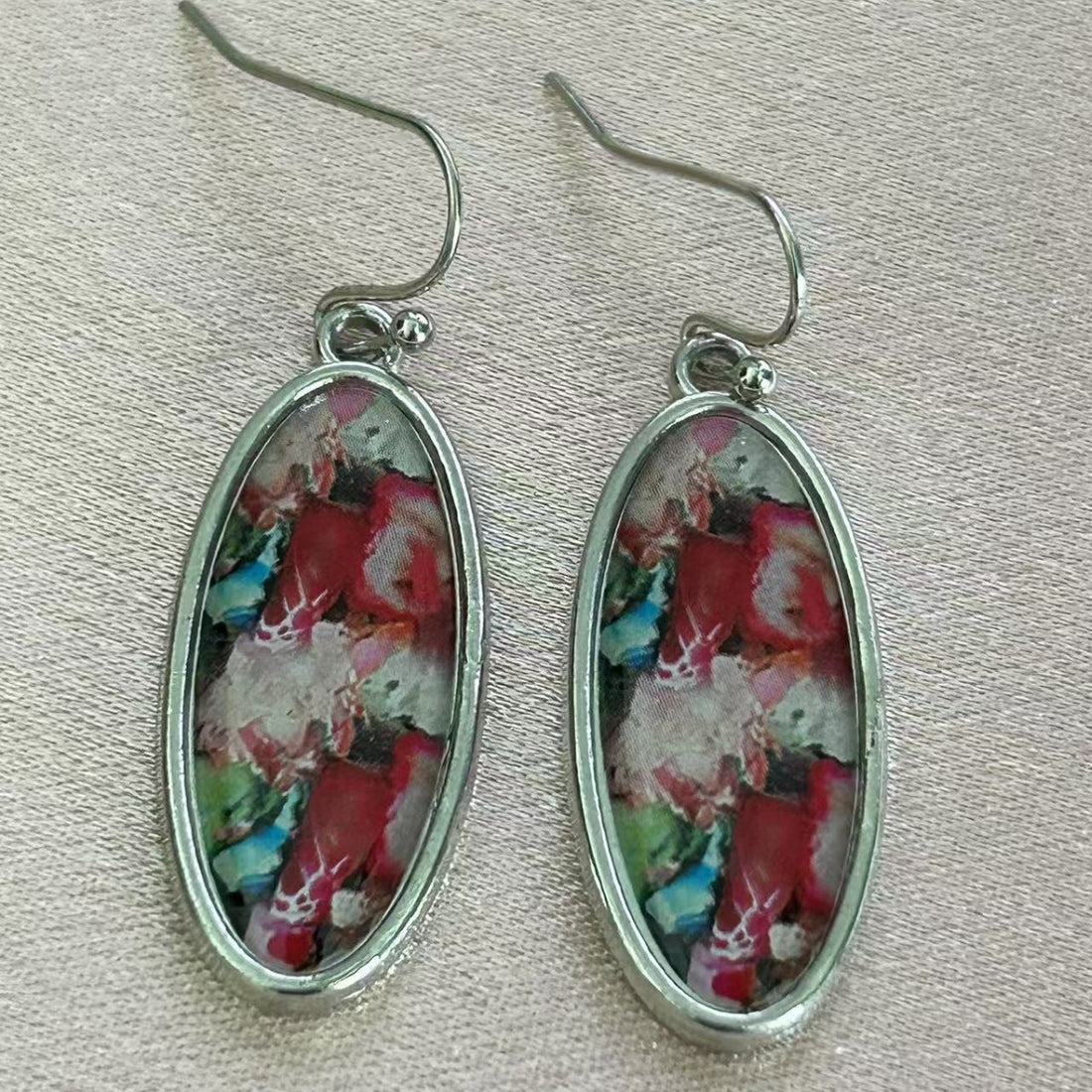 European And American-style Oval Colored Pendant Earrings